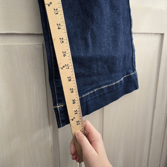 Judy Blue Flare Leg Jeans NWT Size 15/32 - Picture 5 of 6